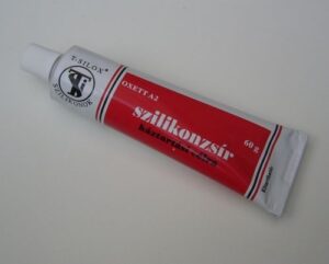 Szilikonzsir tubusos