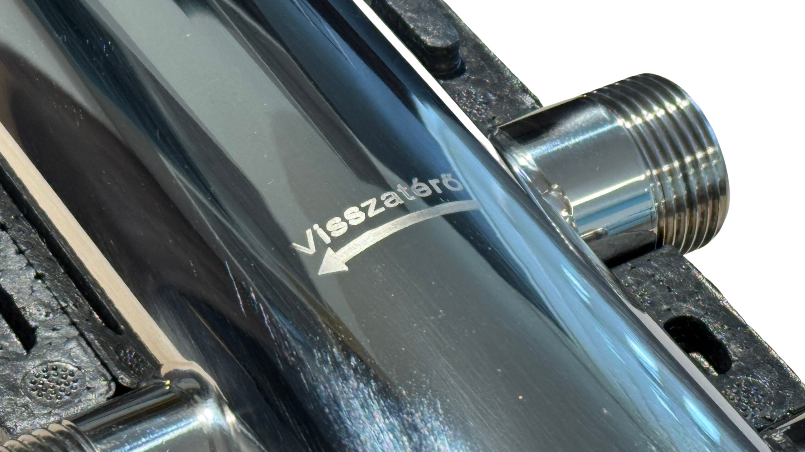 Dunaterm hidraulikus váltó 6x1" csatlakozás Inox szigeteléssel visszatérő